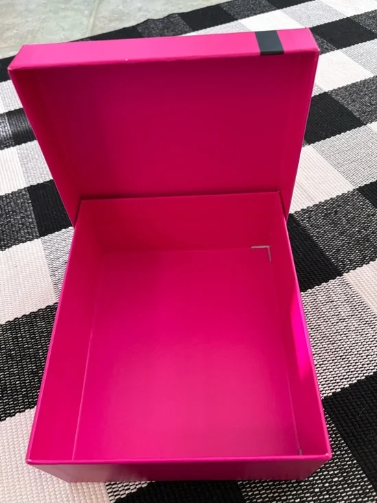 Prada Hot Pink Storage Box with Gold Logo - Picture 2 of 9